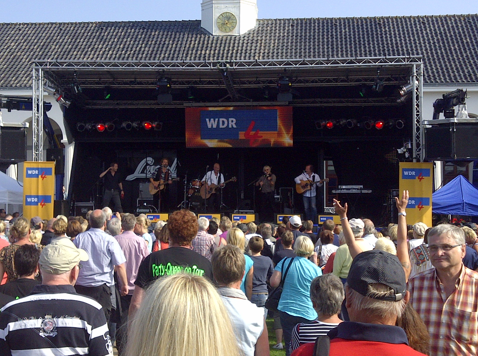 Liveliner_LEDWand_01